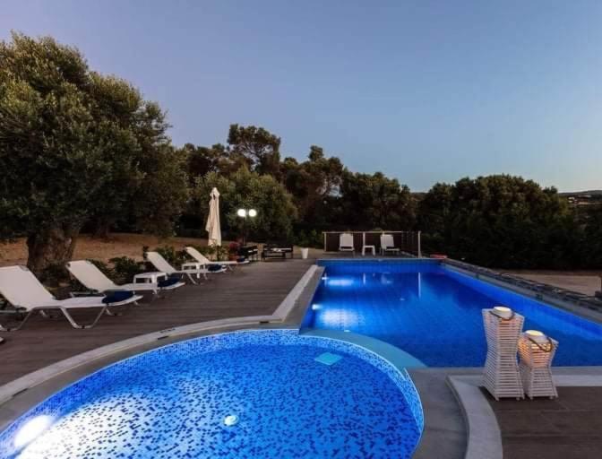 Villa Emily Rethymno Adelianos Kampos Exterior foto